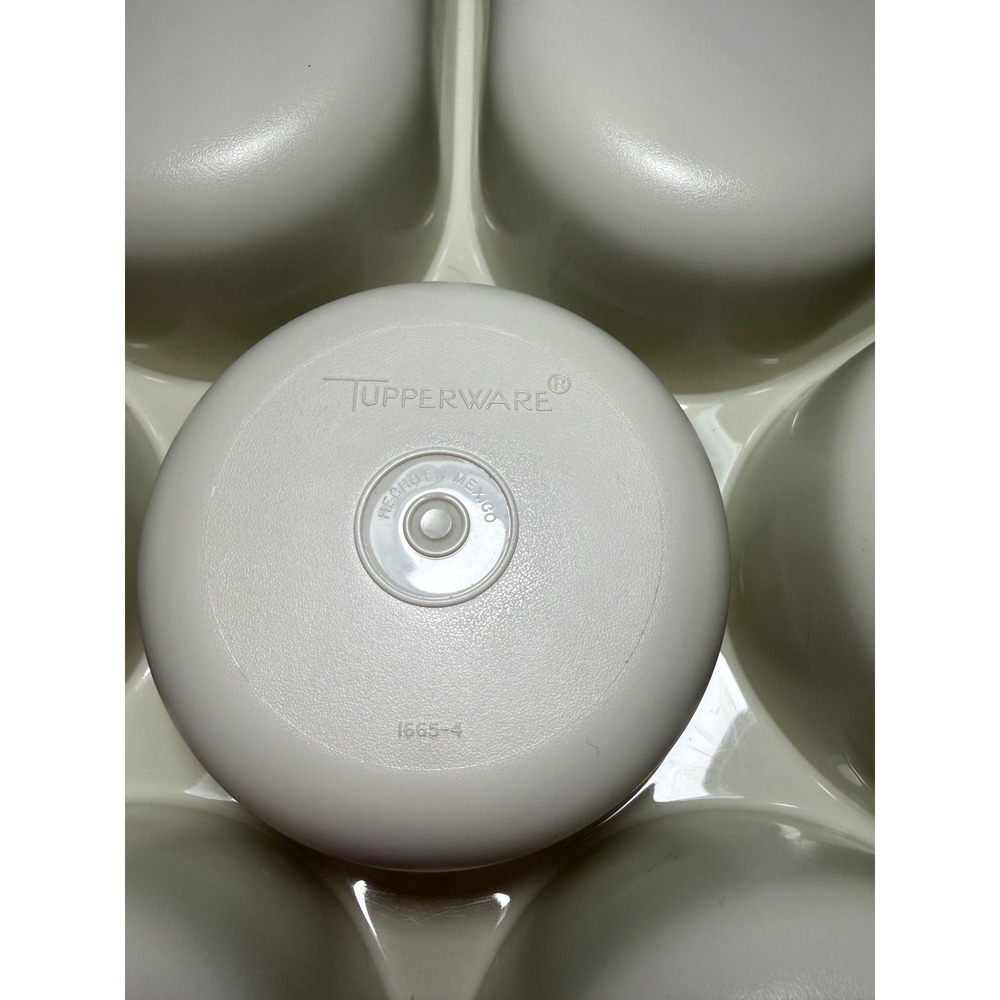 VTG Tupperware Divided Serving Platter w Center Bowl and Lid‎ Beige 3 Pc 1666-3 - Picture 12 of 12